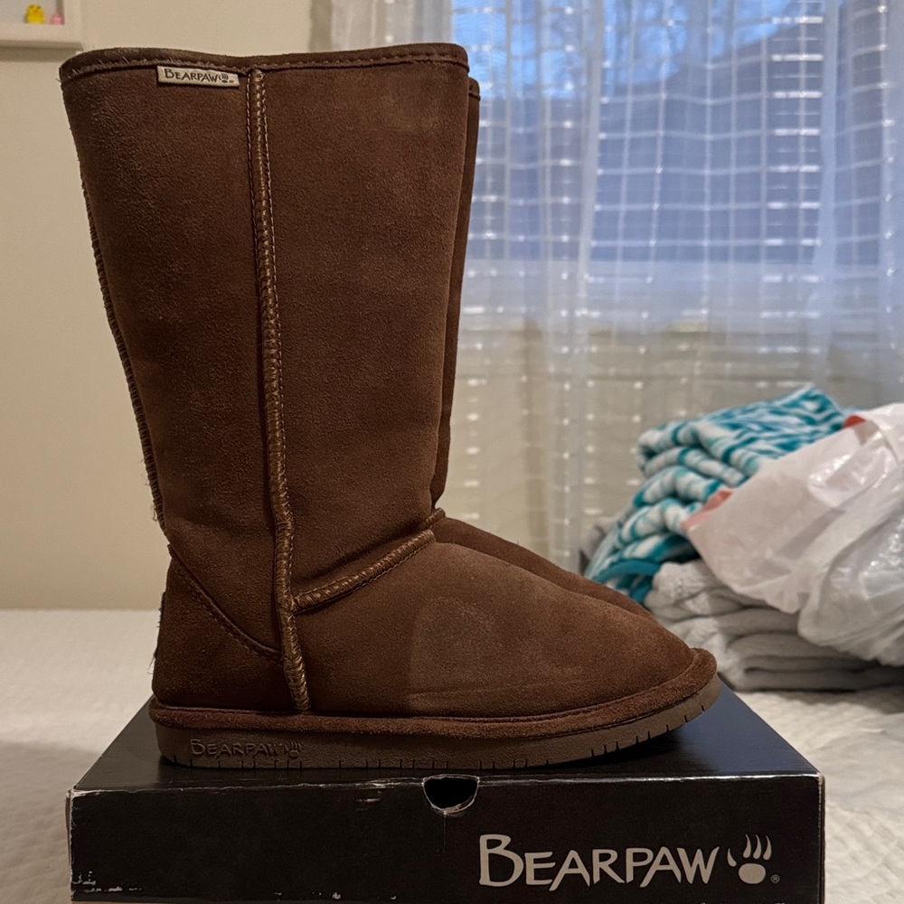 BearPaw Women's Chocolate Suede Winter Boots